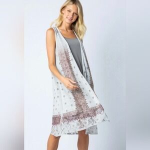 Vocal Open Front Vest w/ Print & Stone Sleeveless Lace Duster Grey Brown‎  M